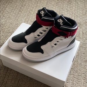 Women’s Nike Air Jordan 1 Nova sneakers